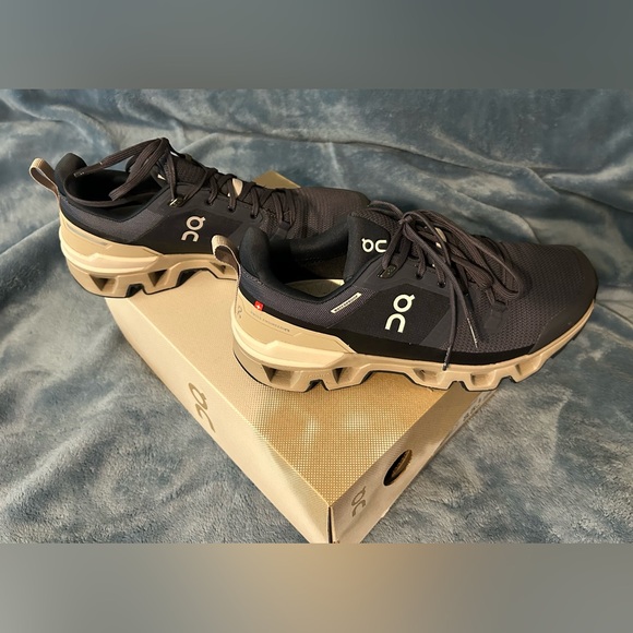 On Cloudwander Waterproof Running/All Terrain Shoe - Picture 5 of 7